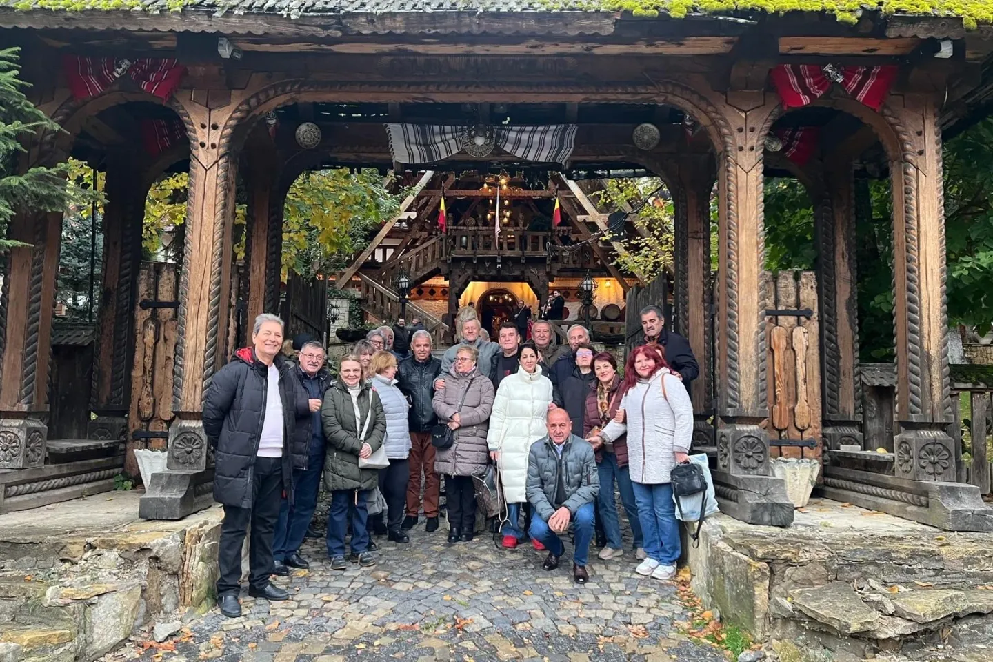 Gabriel Oprea, revedere emoționantă cu foștii colegi de la Academia Militară: „Camarazi atunci, prieteni pentru o viață!”