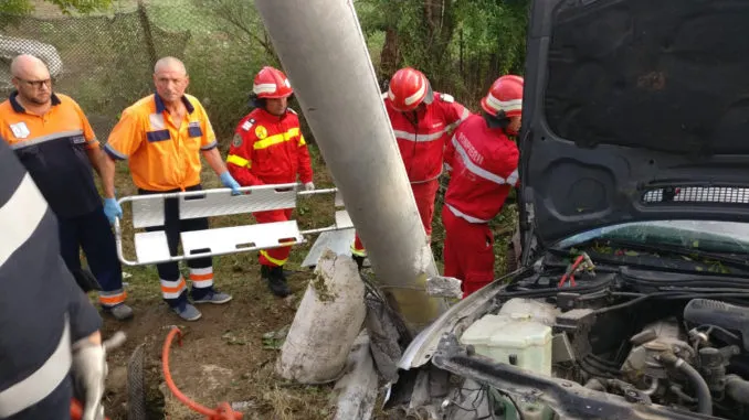 accident-descarcerare-isu-delta-ambulanta-1-678x381