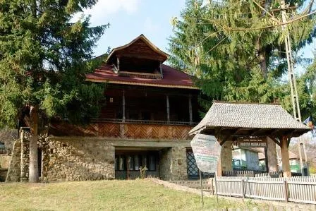 Muzeul-Cihlimbarului