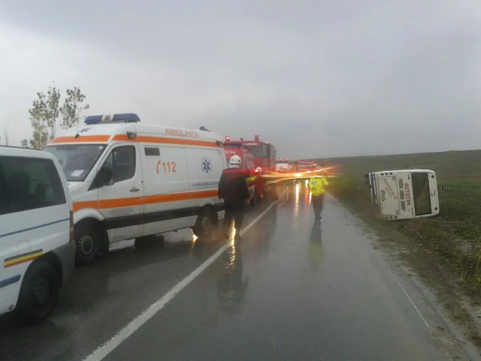 autobuz-autotim-rasturnat