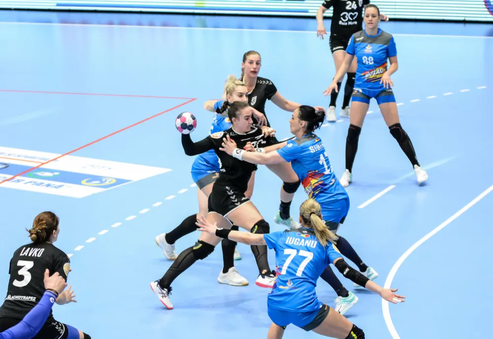 Gloria Buzău învinsă la 7 goluri diferență de Minaur Baia Mare