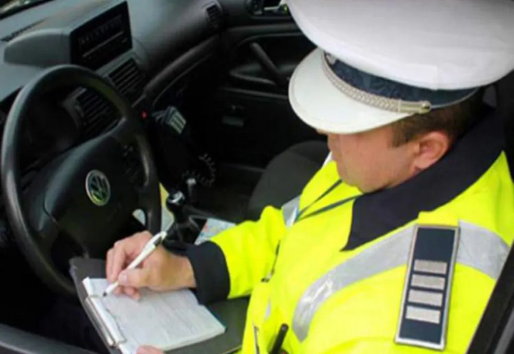 88 de permise de conducere reţinute în vederea suspendării dreptului de a conduce