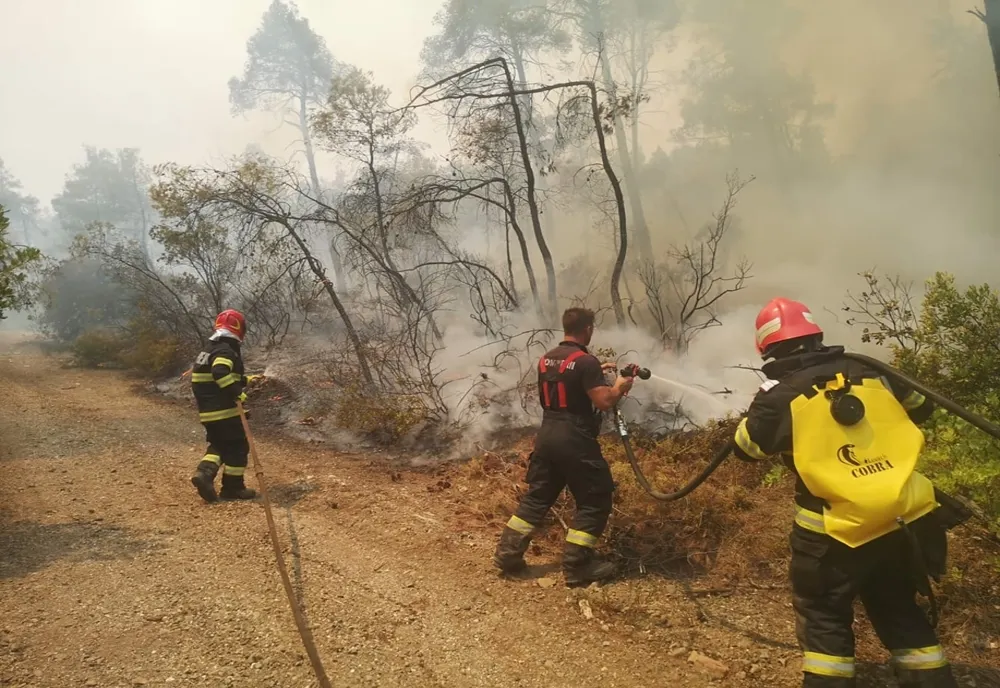 Video: Pompierii buzoieni, alături de ceilalți salvatori  din România, și-au început activitatea în misiunea internațională