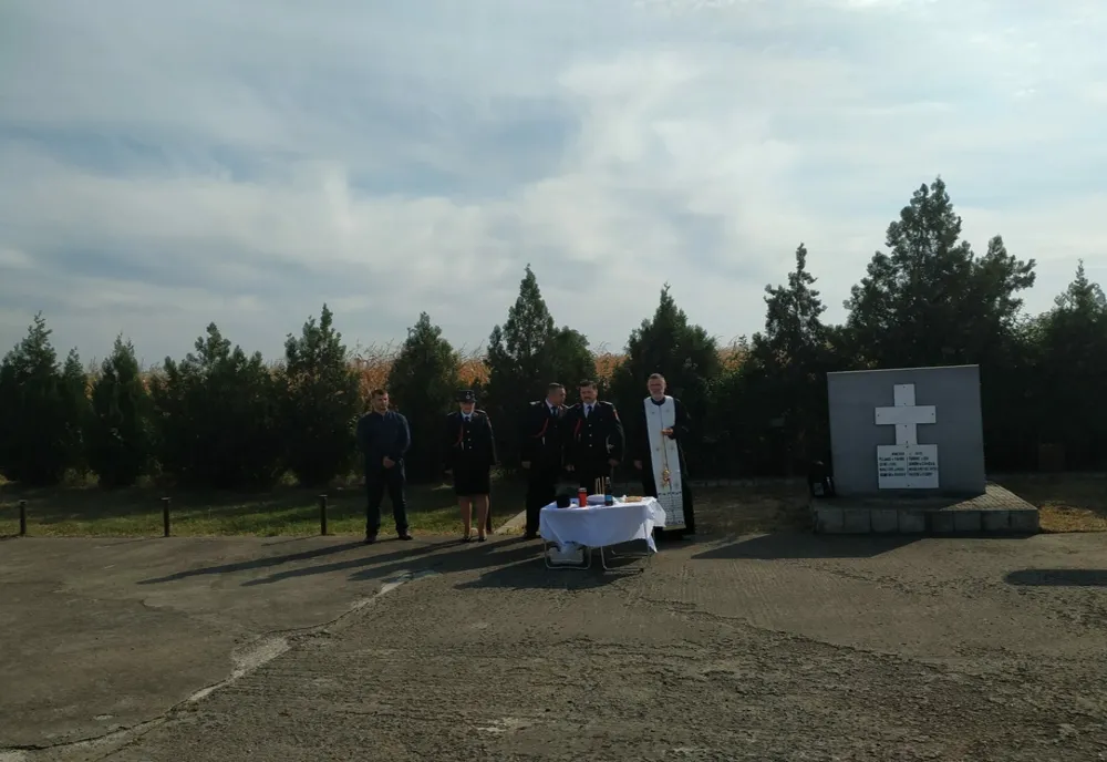Pompierii morți în explozia de la Mihăilești au fost comemorați astăzi de Ziua Națională a Pompierilor din România