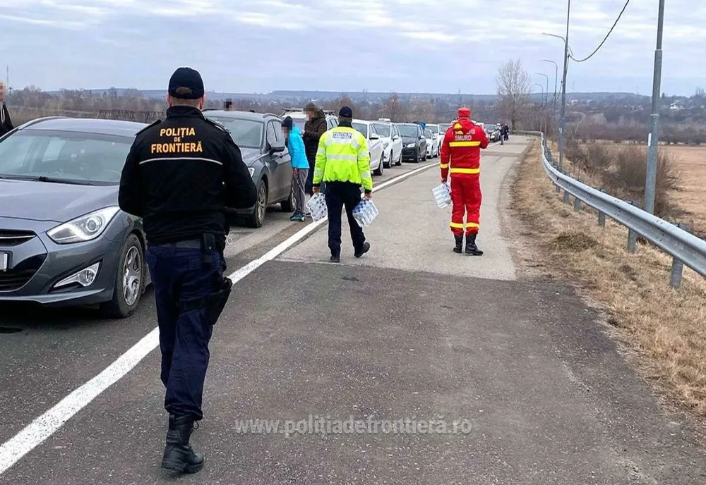 Aproape 30 000 de cetăţeni ucraineni au intrat în România joi