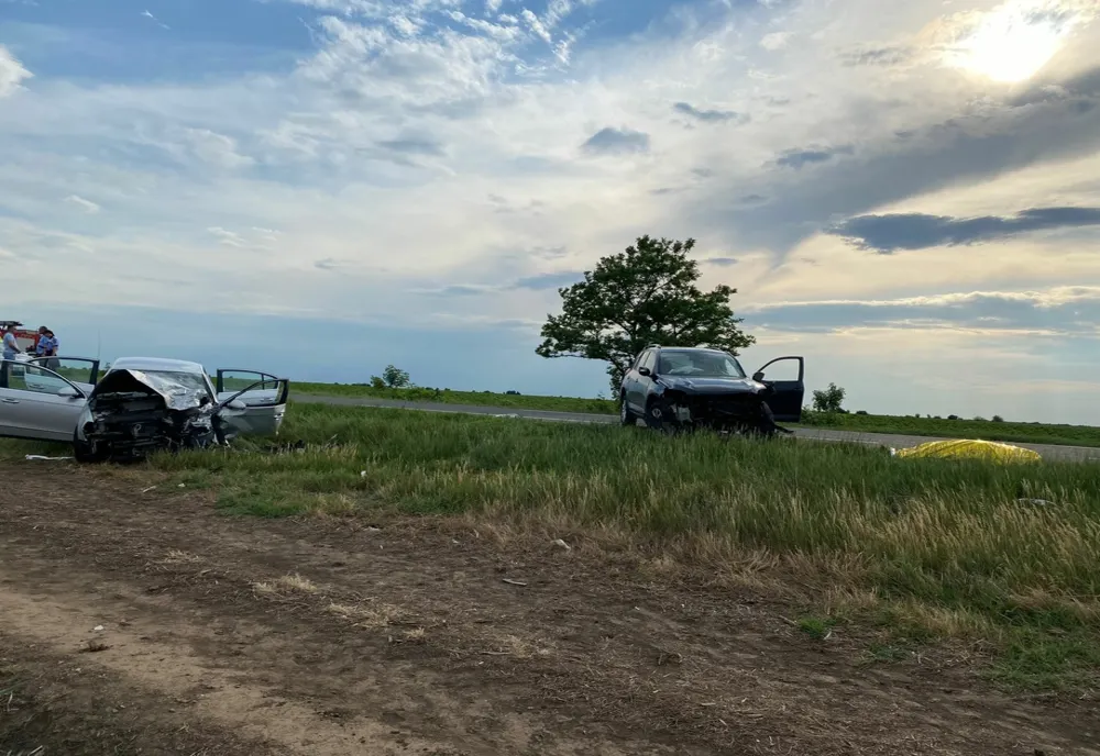 Accident cu două persoane decedate pe pe DN2E85, în apropiere de limita cu judetul Ialomița