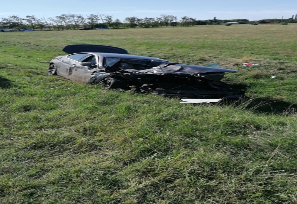 Copilul rănit ieri în accidentul de pe DJ203I, în localitatea Scutelnici, se află internat în stare gravă, dar stabilă