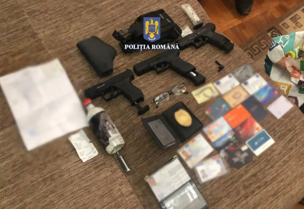 Video: Arestați pentru uzurpare de calități oficiale și tâlhărie calificată