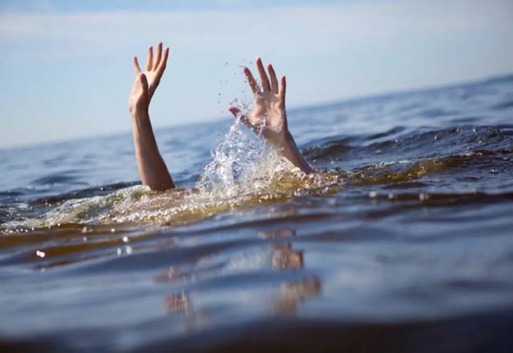 ALERTĂ PE LITORAL! BĂRBAT DE 70 DE ANI, SCOS INCONŞTIENT DIN MARE, LA COSTINEŞTI