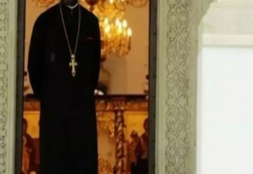 PREOT ȘI PROFESOR DE RELIGIE DIN BUZĂU, ANCHETAT PENTRU PROMOVAREA IDEILOR LEGIONARE ÎN FAȚA ELEVILOR