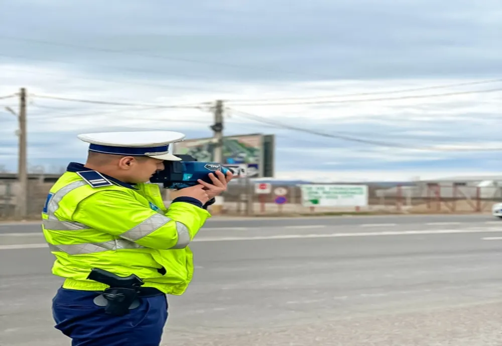 Aparatele radar amplasate pe drumurile din județul Buzău au surprins 36 de şoferi care au încălcat limitele legale de viteză