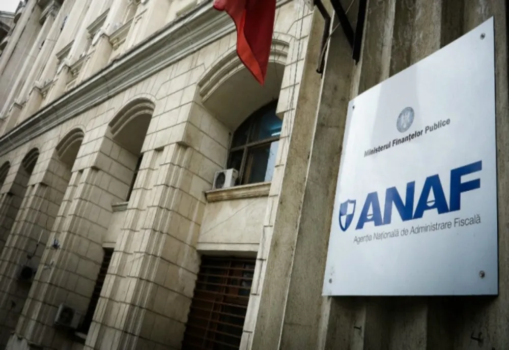 PROTESTE SPONTANE ÎN MAI MULTE JUDEȚE. ANGAJAȚII ANAF, REVOLTAȚI DE INTENȚIA GUVERNULUI BOLOJAN DE A REDUCE SPORURILE