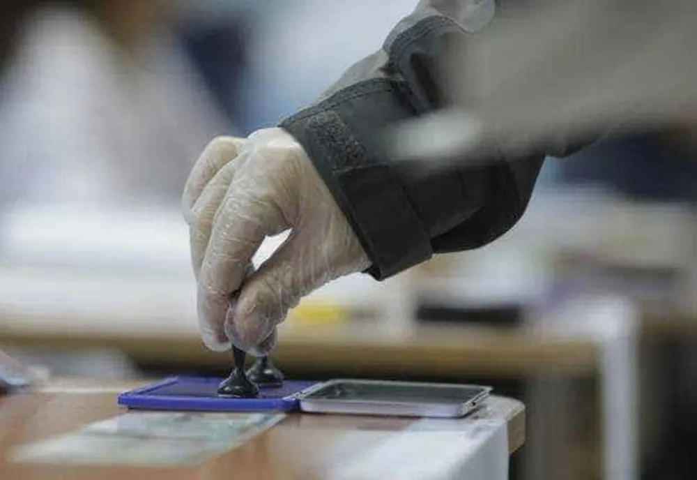 PREZENŢA LA VOT LA ALEGERILE PARLAMENTARE DIN ROMÂNIA DE DUPĂ ANUL 1989