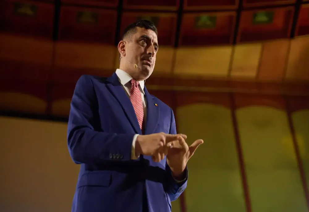GEORGE SIMION, INTERVIU PENTRU BBC. ”ESTE PRIORITATEA NOASTRĂ SĂ AVEM PACE”