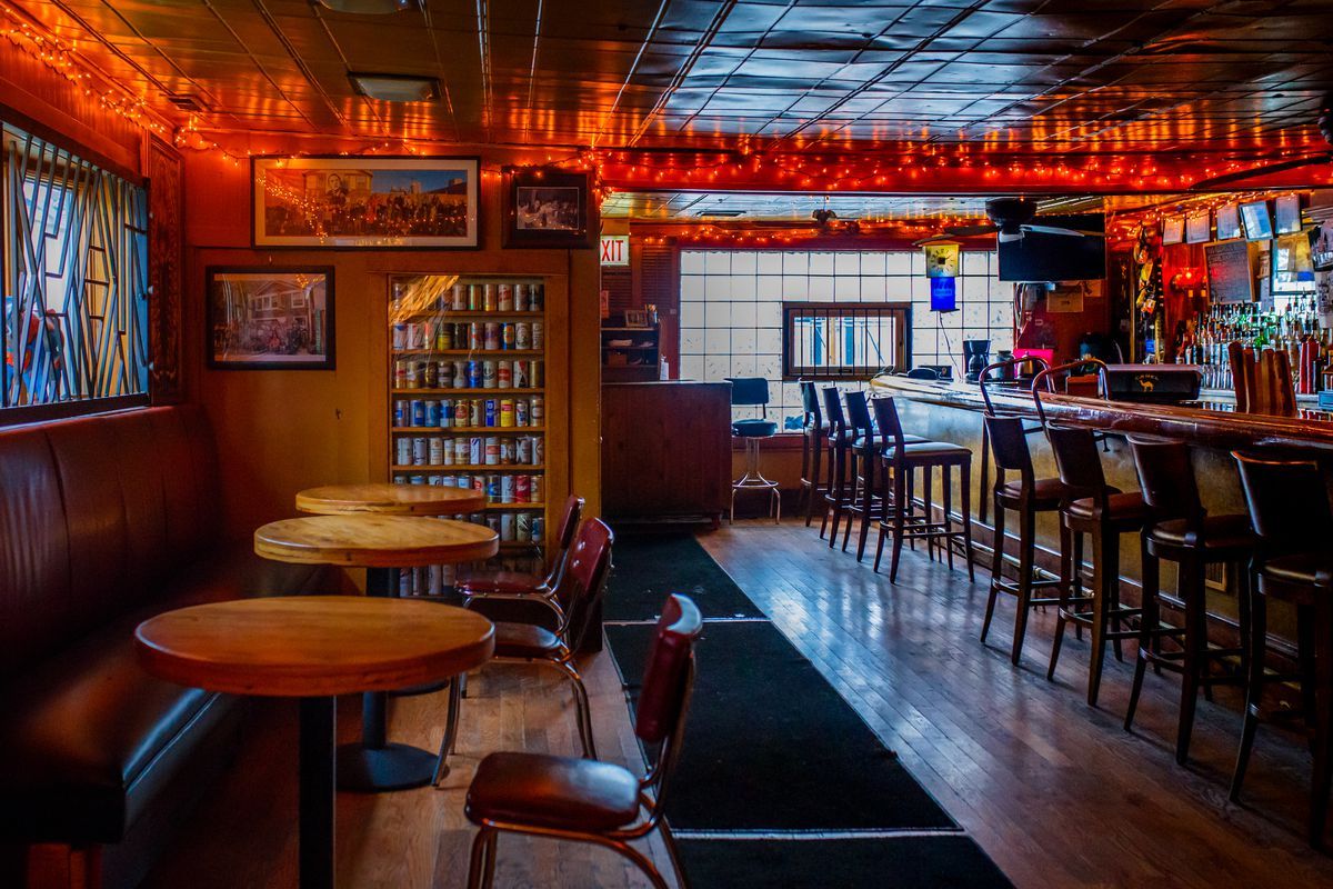 HideoutInterior_SarahLarson.0