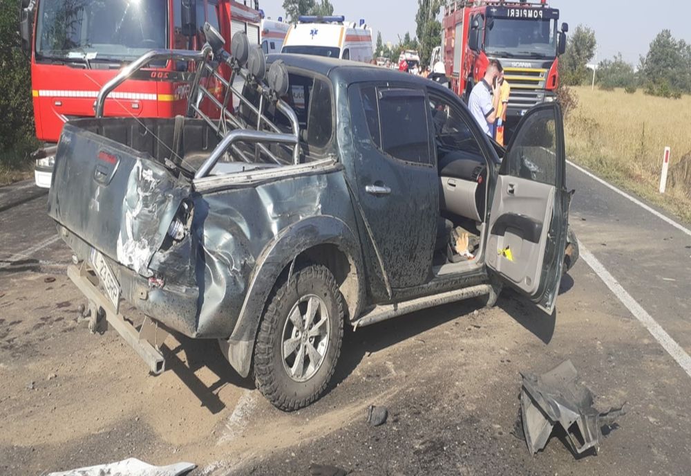 FOTO| Accident cu nouă victime, în Ialomița. Un șofer beat a intrat într-un microbuz
