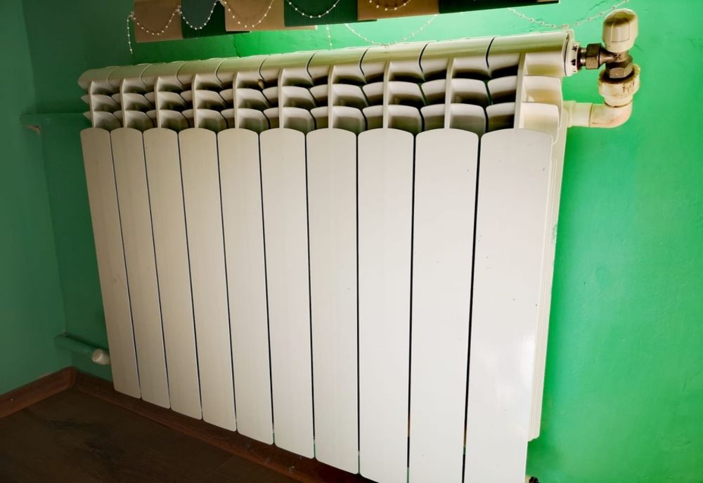 Calorifere calde doar noaptea la Buzău