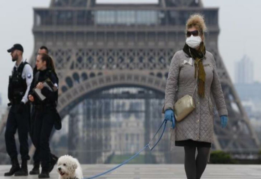 Franța declară stare de urgență sanitară