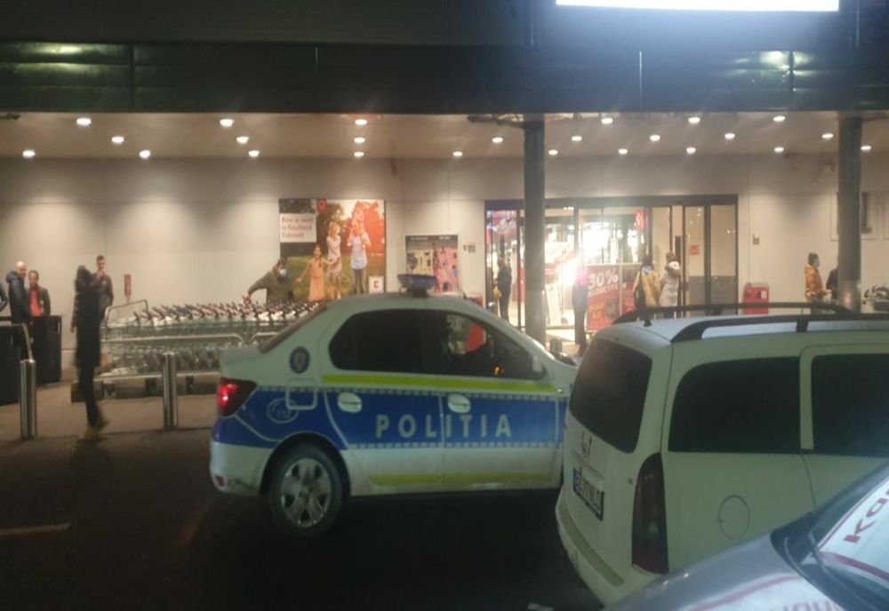 Poliţiştii buzoieni au desfăşurat în weekend acţiuni de verificare a respectării măsurilor impuse in contextul pandemiei de Covid-19