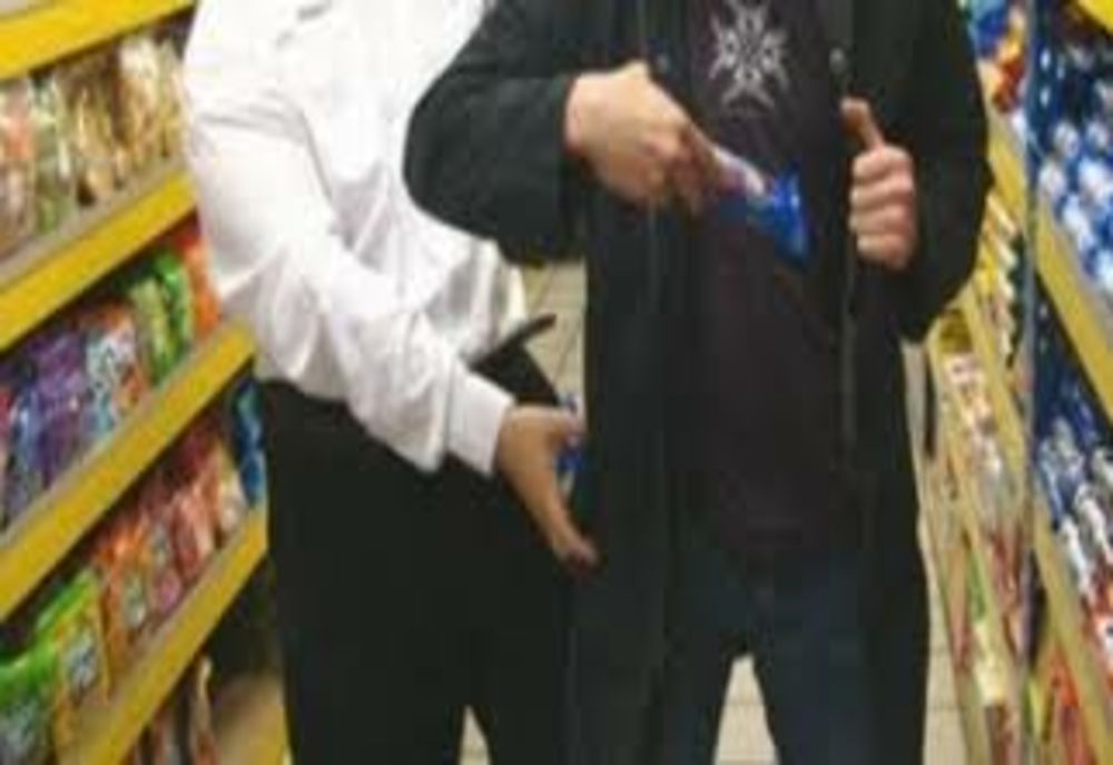 Bănuiţi de furt identificaţi de polițiștii buzoieni