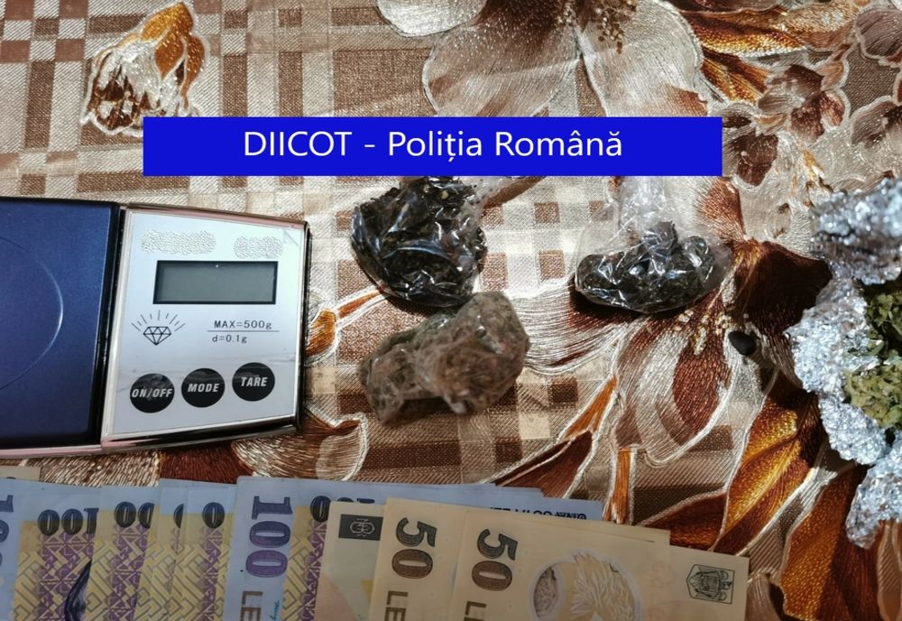 Percheziții domiciliare în Buzău, Brăila și București