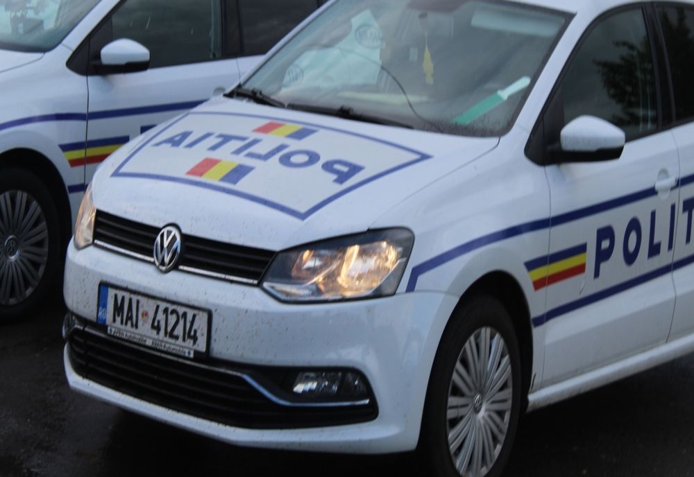 Arestat preventiv pentru 30 de zile după ce a fost depistat de două ori în aceeași zi circulând cu mașina fără permis de conducere