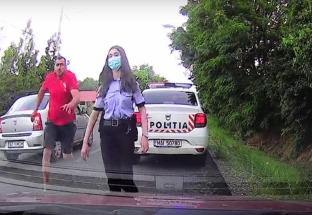 Video: Activistul buzoian bătut în trafic de trei vânzători de păsări