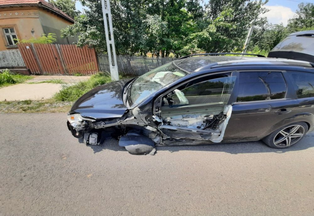 Foto: Accident de circulație pe DJ203K, în localitatea Zărnești de Slănic
