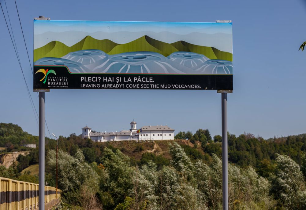 A început semnalizarea teritoriului Geoparcului Ținutul Buzăului