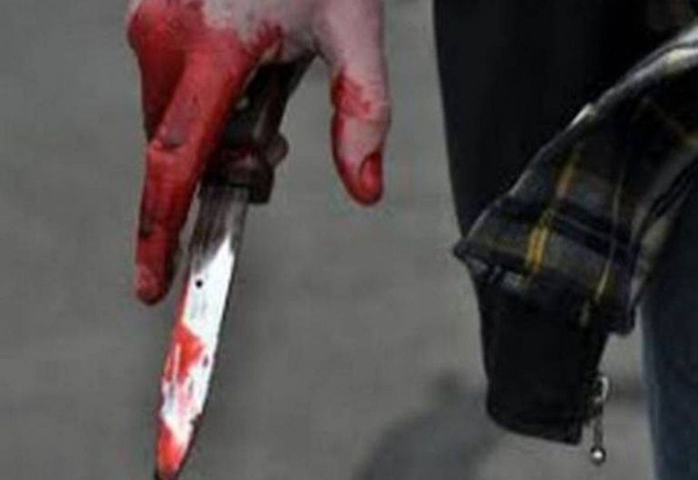 O tânără de 25 de ani înjunghiată de concubinul său