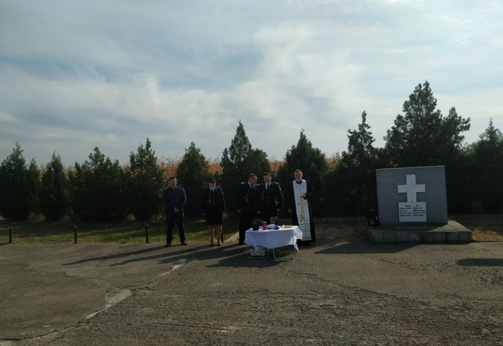 Pompierii morți în explozia de la Mihăilești au fost comemorați astăzi de Ziua Națională a Pompierilor din România