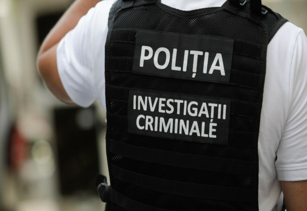 Reținut la 3 ore după ce a furat 30 grame de aur dintr-o bijuterie