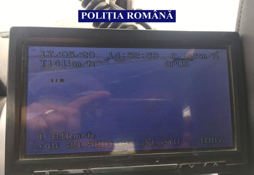 Poliţiştii au depistat 31 de şoferi care au încălcat limitele legale de viteză