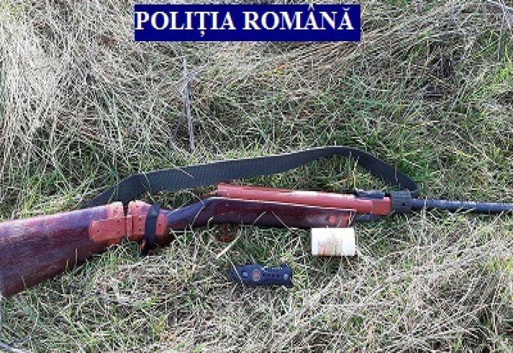 A plecat la vânătoare neavând calitatea de deţinător legal de arme şi muniţii sau de vânător