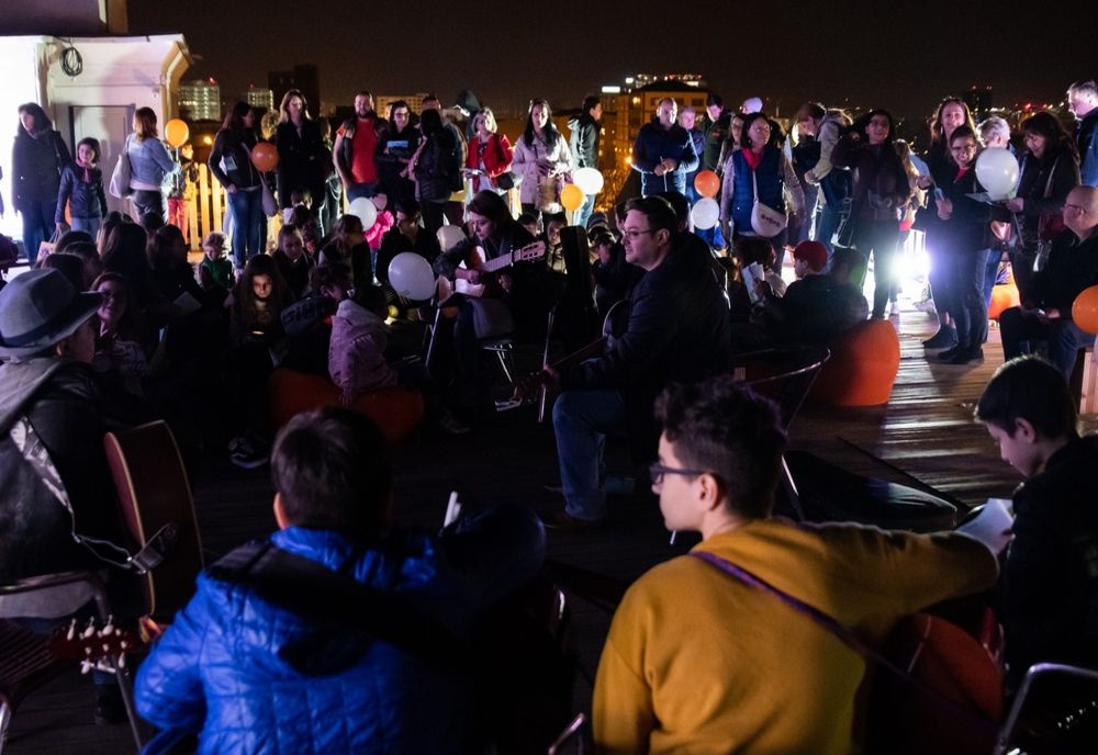 Peste 7.000 de copii din Cantus Mundi vor cânta pentru Ora Pământului 