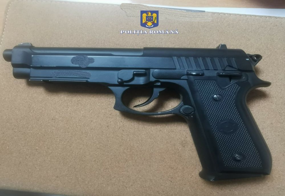 Amenințări cu pistolul în trafic