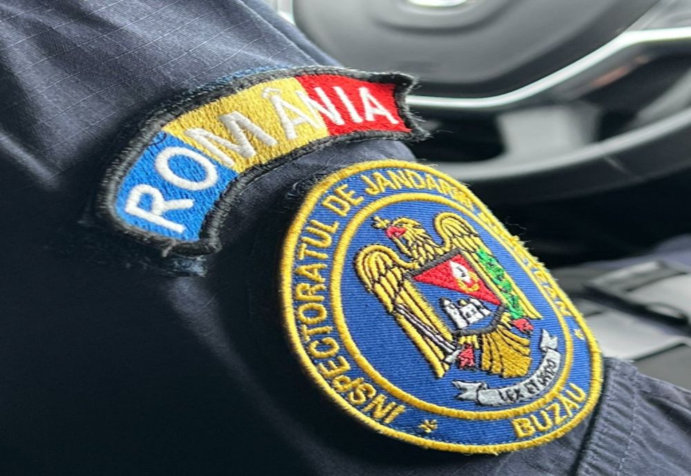 Dulciuri și fructe dăruite de jandarmii buzoieni pentru 40 de copii din cadrul Complexului de Servicii pentru Copilul cu Handicap nr. 14 Râmnicu Sărat