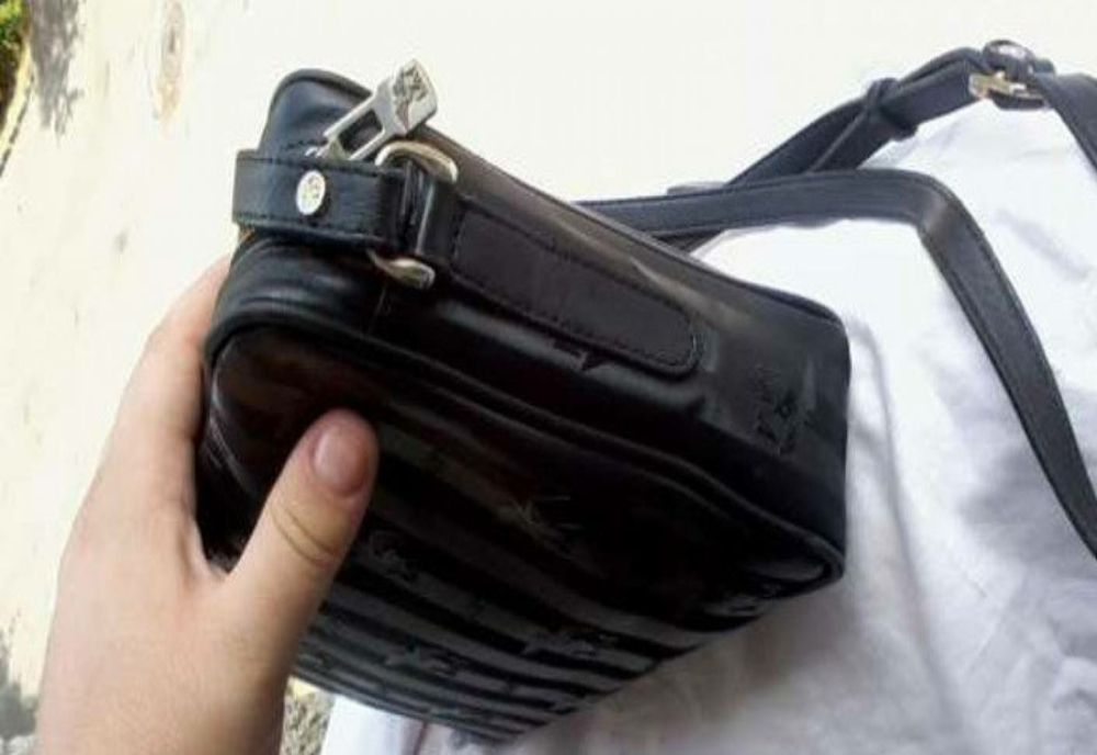 Cercetat pentru furt dintr-o societate comercială