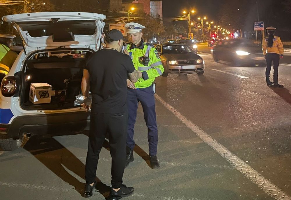Polițiștii rutieri din cadrul IPJ Buzău au aplicat 238 de sancţiuni contravenţionale și au reţinut 16 permise de conducere