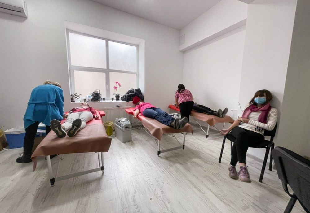 Preoții continuă campania 'Donează sânge, salvează o viață!' și în Protoieria Râmnicu-Sărat