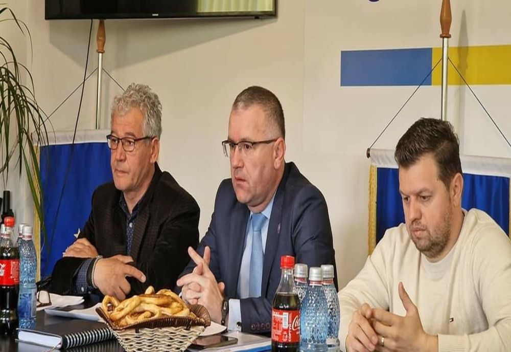 Apelul prefectului județului Buzău către fermieri: ”Arderea necontrolată a vegetației trebuie să înceteze”