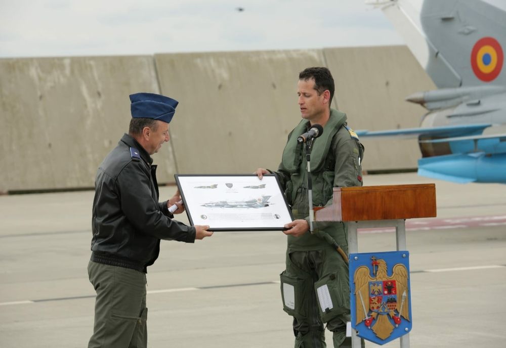 Ultima aterizare pe aerodromul Bazei Aeriene Boboc