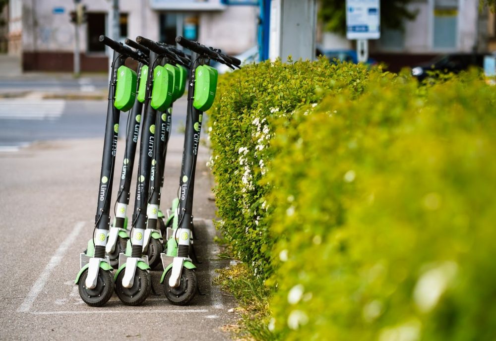 PRIMĂRIA BUZĂU VA INTERZICE TROTINETELE ELECTRICE ÎN CURȚILE ȘCOLILOR