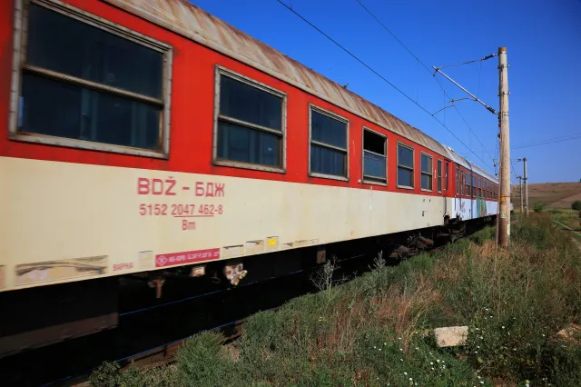 Trafic feroviar blocat la Buzău. Bărbat de 80 de ani, lovit mortal de un tren care circula pe ruta Iași – București