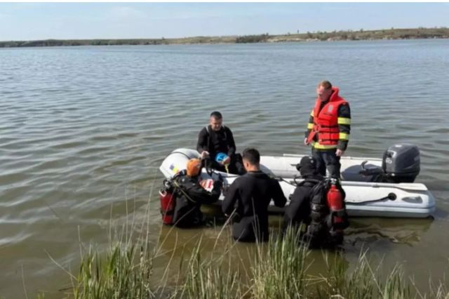 Alertă în județul Dolj: adolescent de 15 ani, dispărut în Dunăre. Este căutat de scafandri, polițiști, dar și de un elicopter SMURD