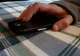 Au colindat și au plecat și cu telefonul mobil al celui colindat