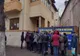 Cozi la centrele de vaccinare pentru ridicarea tichetelor de masă
