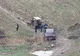 Foto: În a doua zi de Paște, jandarmii buzoieni au intervenit pentru deblocarea unui autoturism în care se aflau cinci persoane, dintre care trei copii