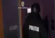 Video: Percheziţii la domiciliul unui tânăr din localitatea Brădeanu, bănuit de proxenetism 