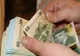 Veste bună pentru unii pensionari. Pot primi și salariu de la stat și pensie
